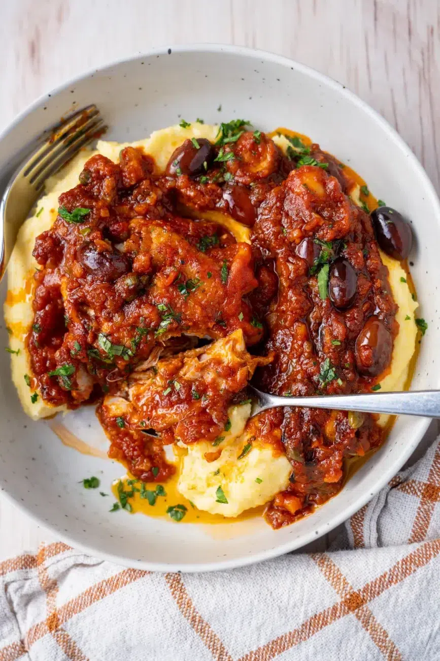 chicken cacciatore tomato sauce over polenta 1